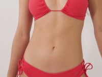 Carica e avvia il video nel visualizzatore di galleria, Video: Rio De Sol Reggiseno Top Matte-Red Camille

