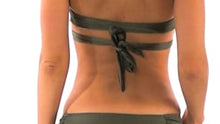 Carica e avvia il video nel visualizzatore di galleria, Video: Rio De Sol Slip Bottom Croco Transpassado
