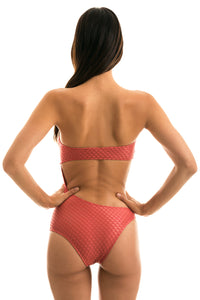 Model Back: Rio De Sol Intero Body Kiwanda Madras Rio
