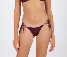 Carica l&#39;immagine nel visualizzatore di Gallery, Gallery: Rio De Sol Slip Bottom Barolo Cheeky-Rope
