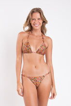 Carica l&#39;immagine nel visualizzatore di Gallery, Model Front: Rio De Sol Slip Bottom Bouquet Essential-Rev

