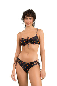 Model Front: Rio De Sol Slip Bottom Cashew Madrid