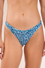 Carica l&#39;immagine nel visualizzatore di Gallery, Gallery: Rio De Sol Slip Bottom Chuva Essential
