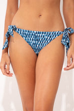 Carica l&#39;immagine nel visualizzatore di Gallery, Gallery: Rio De Sol Slip Bottom Chuva Gisele
