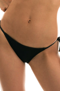 Gallery: Rio De Sol Slip Bottom Cloque Preto Balconet
