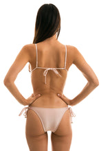 Carica l&#39;immagine nel visualizzatore di Gallery, Model Back: Rio De Sol Slip Bottom Essence Invisible
