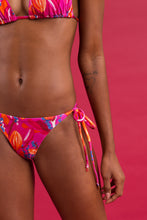 Carica l&#39;immagine nel visualizzatore di Gallery, Image 08: Rio De Sol Slip Bottom Flavors Cheeky-Tie
