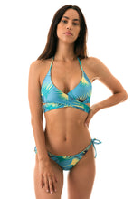 Carica l&#39;immagine nel visualizzatore di Gallery, Model Front: Rio De Sol Slip Bottom Flower Geometric Transp Comfort
