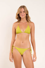 Carica l&#39;immagine nel visualizzatore di Gallery, Model Front: Rio De Sol Slip Bottom Fluity-Abacateiro Ibiza-Comfy
