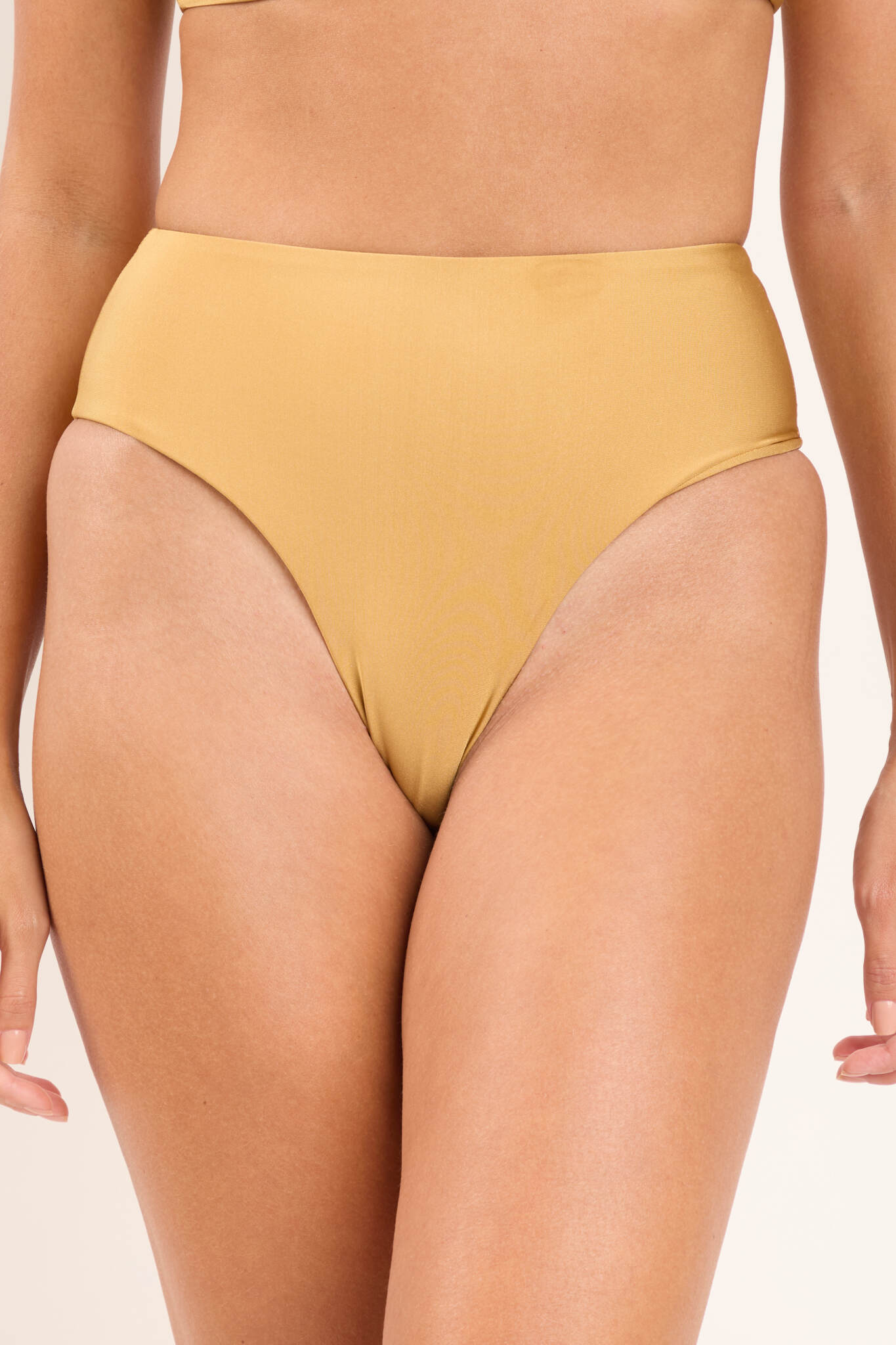 Gallery: Rio De Sol Slip Bottom Fluity-Dourado Hotpants