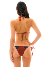 Carica l&#39;immagine nel visualizzatore di Gallery, Model Back: Rio De Sol Slip Bottom Liquor Recorte Tri
