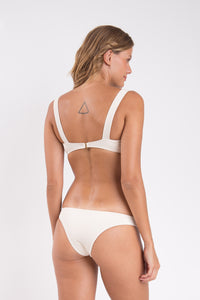 Model Back: Rio De Sol Slip Bottom Malibu-Natural Essential