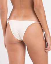 Carica l&#39;immagine nel visualizzatore di Gallery, Image 05: Rio De Sol Slip Bottom Malibu-Natural Lacinho

