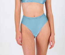 Carica l&#39;immagine nel visualizzatore di Gallery, Gallery: Rio De Sol Slip Bottom Mirante Hotpants

