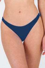 Carica l&#39;immagine nel visualizzatore di Gallery, Gallery: Rio De Sol Slip Bottom Navy Essential-Comfy
