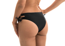 Carica l&#39;immagine nel visualizzatore di Gallery, Image 13: Rio De Sol Slip Bottom Nero Madrid
