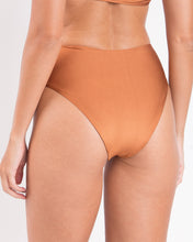Carica l&#39;immagine nel visualizzatore di Gallery, Image 05: Rio De Sol Slip Bottom Nocciola Hotpants
