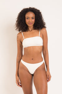 Model Front: Rio De Sol Slip Bottom Off-White Nice-Fio