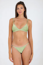 Carica l&#39;immagine nel visualizzatore di Gallery, Model Front: Rio De Sol Slip Bottom Oliva California
