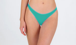 Model Front: Rio De Sol Slip Bottom Opal Essential-Comfy