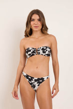 Carica l&#39;immagine nel visualizzatore di Gallery, Model Front: Rio De Sol Slip Bottom Poppy Leblon
