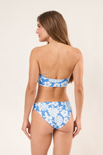 Carica l&#39;immagine nel visualizzatore di Gallery, Model Back: Rio De Sol Slip Bottom Pua-Pacifica Waikiki
