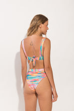 Carica l&#39;immagine nel visualizzatore di Gallery, Model Back: Rio De Sol Slip Bottom River Hotpant-Cos

