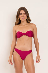 Model Front: Rio De Sol Slip Bottom Shimmer-Desejo Essential