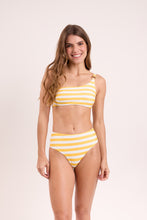 Carica l&#39;immagine nel visualizzatore di Gallery, Model Front: Rio De Sol Slip Bottom Sunshine Hotpants
