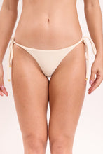 Carica l&#39;immagine nel visualizzatore di Gallery, Gallery: Rio De Sol Slip Bottom Touch-Natural Cheeky-Tie
