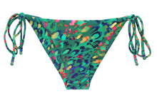 Carica l&#39;immagine nel visualizzatore di Gallery, Product Front: Rio De Sol Slip Bottom Wilds Cheeky-Tie
