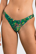 Carica l&#39;immagine nel visualizzatore di Gallery, Gallery: Rio De Sol Slip Bottom Wilds Highleg
