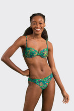 Carica l&#39;immagine nel visualizzatore di Gallery, Model Front: Rio De Sol Slip Bottom Wilds Nice
