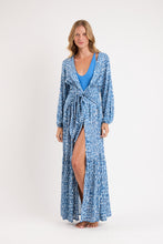 Carica l&#39;immagine nel visualizzatore di Gallery, Model Front: Rio De Sol Vestito Da Spiaggia Chuva Long Dress Verona
