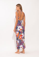 Carica l&#39;immagine nel visualizzatore di Gallery, Model Back: Rio De Sol Vestito Da Spiaggia Garden-Flower Saida Yara
