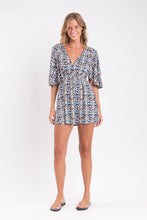 Carica l&#39;immagine nel visualizzatore di Gallery, Model Front: Rio De Sol Mini Dress Ikat Mini Dress
