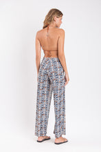 Carica l&#39;immagine nel visualizzatore di Gallery, Model Back: Rio De Sol Pantaloni Da Spiaggia Ikat Wide Pants
