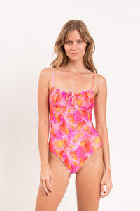 Model Front: Rio De Sol Intero Joyful Julia