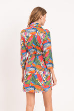 Carica l&#39;immagine nel visualizzatore di Gallery, Model Back: Rio De Sol Vestito Da Spiaggia Jungle Chemise
