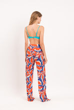 Carica l&#39;immagine nel visualizzatore di Gallery, Model Back: Rio De Sol Pantaloni Da Spiaggia Leaves Wide Pants
