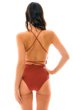 Carica l&#39;immagine nel visualizzatore di Gallery, Model Back: Rio De Sol Intero Liquor New Vegas
