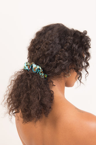 Model Front: Rio De Sol Accessori Per Capelli Morumbi Scrunchie