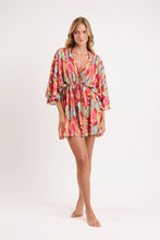 Carica l&#39;immagine nel visualizzatore di Gallery, Model Front: Rio De Sol Caftano / Copricostume Sea-Bloom Kaftan Bel
