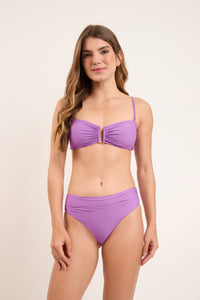Model Front: Rio De Sol Completo Set Bio-Floreira Sara Amy