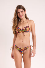 Carica l&#39;immagine nel visualizzatore di Gallery, Model Front: Rio De Sol Completo Set Fiore Corine Angel
