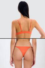 Carica l&#39;immagine nel visualizzatore di Gallery, Model Back: Rio De Sol Completo Set Light-Peach Mila Ibiza
