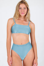 Carica l&#39;immagine nel visualizzatore di Gallery, Gallery: Rio De Sol Completo Set Mirante Bandeau-Reto Hotpants
