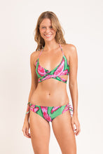 Carica l&#39;immagine nel visualizzatore di Gallery, Model Front: Rio De Sol Completo Set Parrots Kate Madrid
