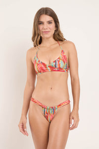 Model Front: Rio De Sol Completo Set Sea-Bloom Kate Eden