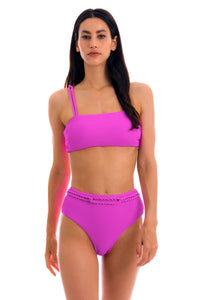 Model Front: Rio De Sol Completo Set St-Tpz-Pink Reto Hotpant-High